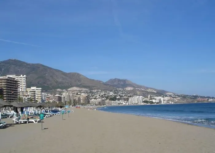 Cozy Apartment Close To The Beach + Free Parking
