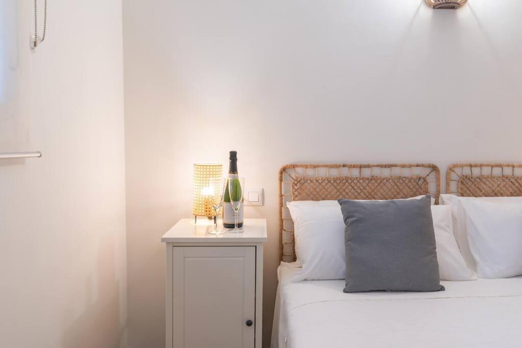 Cozy Close To The + Free Parking Apartment